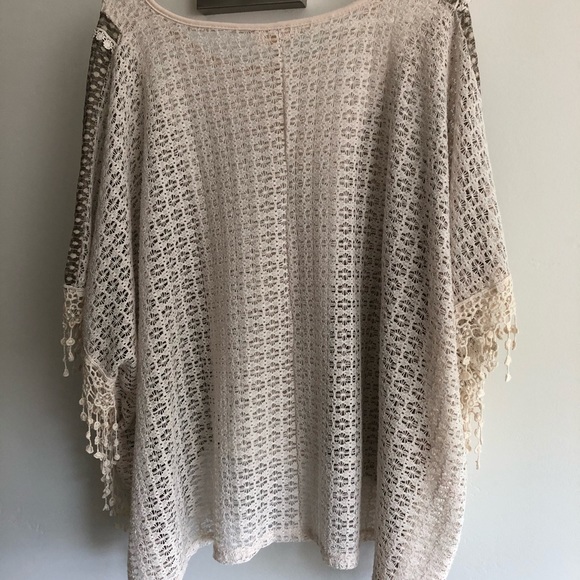 EUC Anthropologie Lightweight Poncho w/lace - Picture 2 of 5